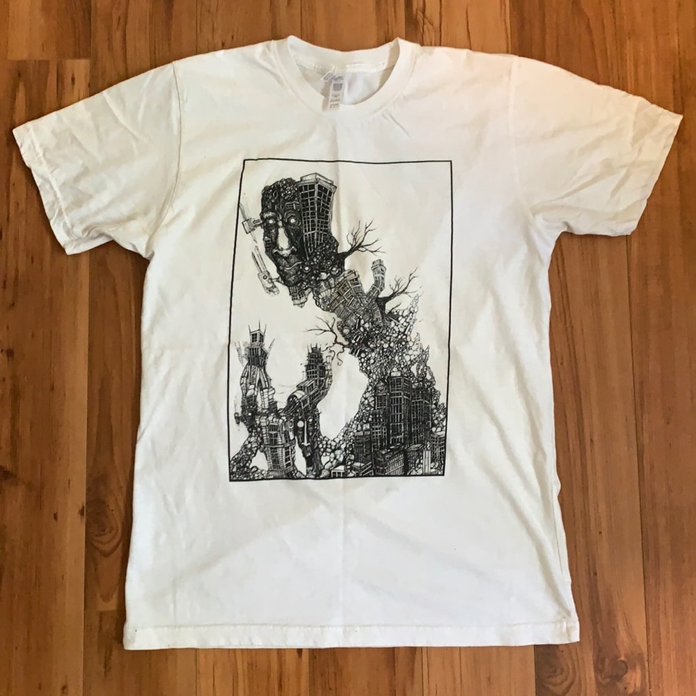 Artist Print Graphic funky t shirt - Men’s medium